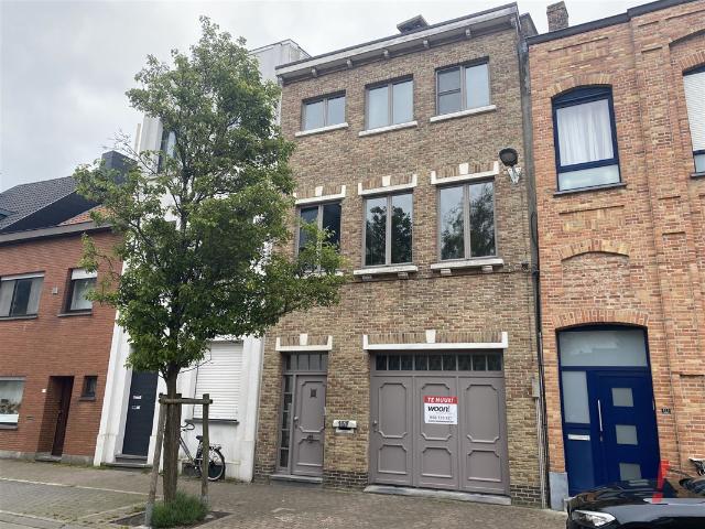Huis te Oostende 8400