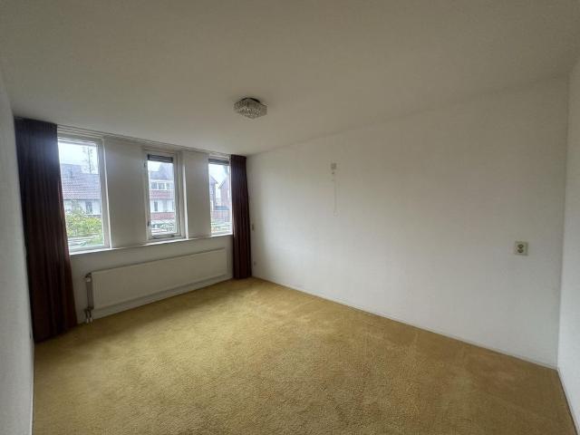 Huis te huur: Amandelgaarde 49 3344 RA Hendrik Ido Ambacht