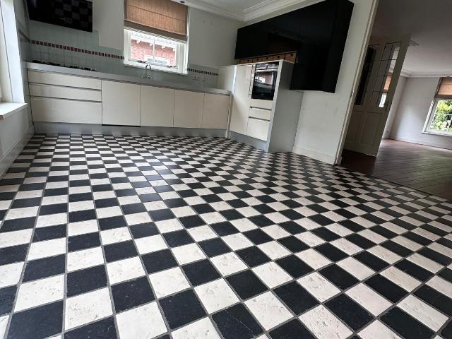 Te huur: Huis Arnhemseweg in Barendrecht