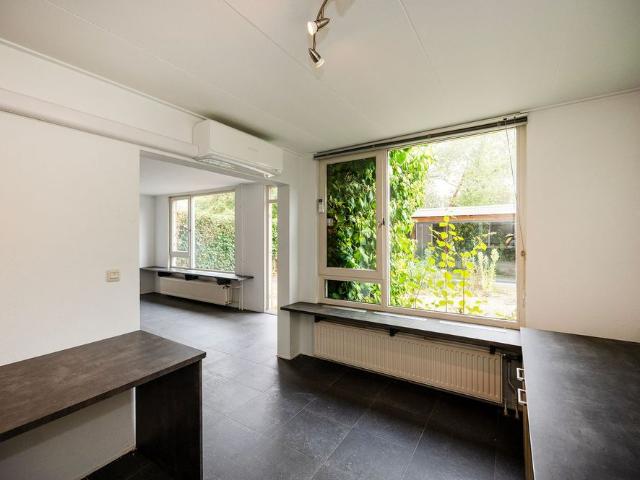 Huis te huur: Borstelgrasstraat 12 1313 BG Almere