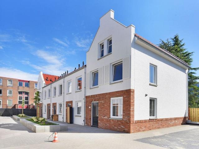 Huis te huur Bergweg in Rotterdam voor € 2.595