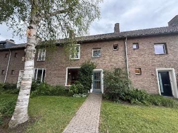 Huis te huur Groesstraat in Geldrop voor € 1.995