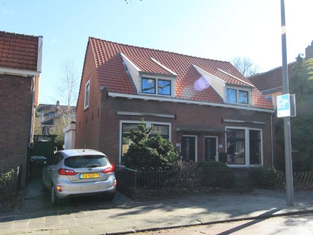 Huis te huur Groot IJsselmonde, Koninginneweg in Rotterdam