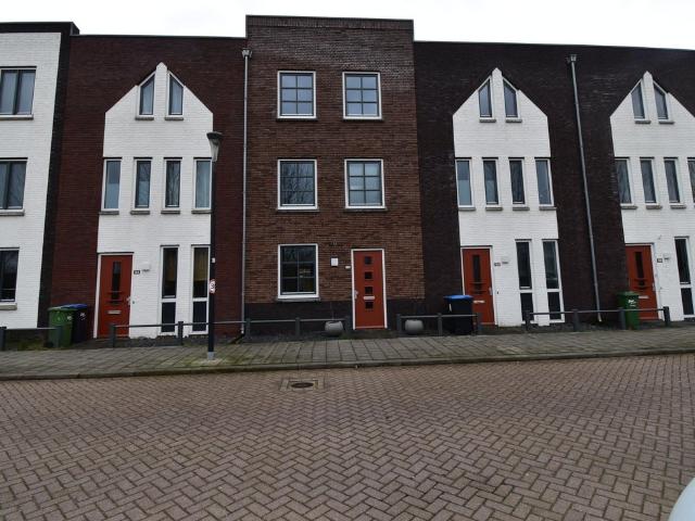Huis te huur Edith Piafstraat in Lent voor € 1.595