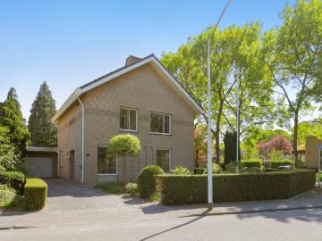 Te huur: Huis Kruisparkweg in Best