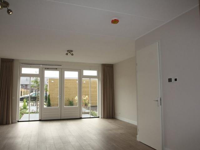 Huis te huur Kraayenstein en Vroondaal, Ernest Hemingwaypark in Den Haag