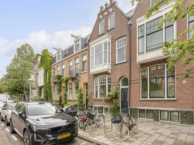 Te huur: Huis Hogeweg 72 in Amsterdam