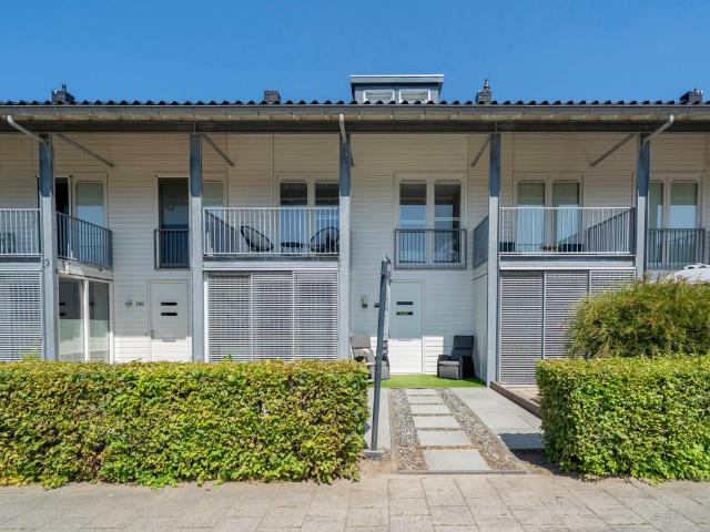 Huis te huur Hoofddorp Floriande Oost, Fanny Blankers Koenlaan in Hoofddorp