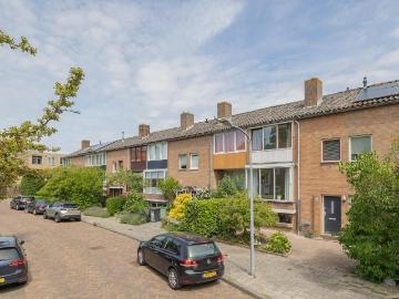 Huis te huur Hélène Swarthstraat 30 in Haarlem voor € 3.245