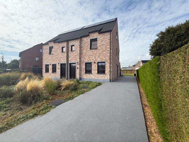 Huis te huur in Aalter met 4 slaapkamers