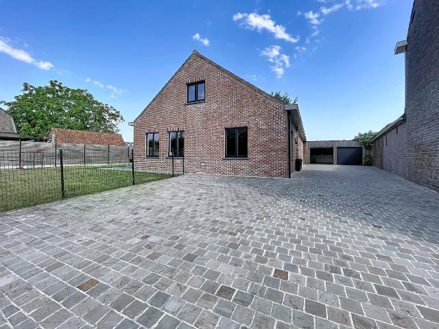 Huis te huur in Aalter met 3 slaapkamers