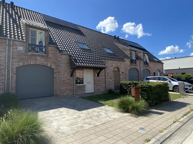 Huis te huur in Ardooie met 4 slaapkamers