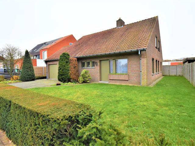Huis te huur in Beernem met 4 slaapkamers
