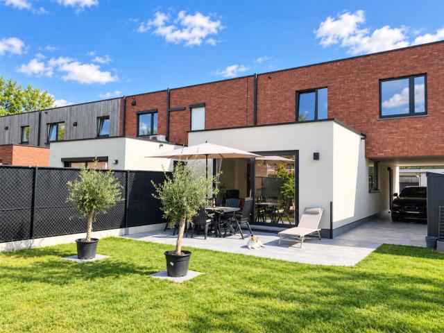 Huis te huur in Belsele met 3 slaapkamers