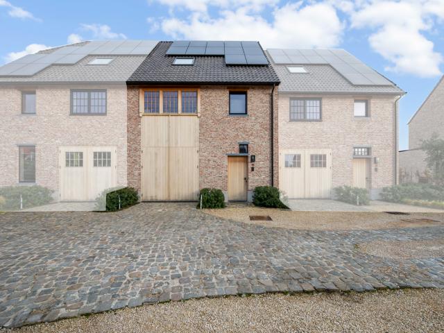 Huis te huur in Belsele met 4 slaapkamers