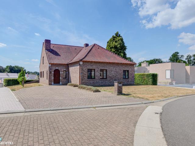Huis te huur in Bilzen Hoeselt met 4 slaapkamers