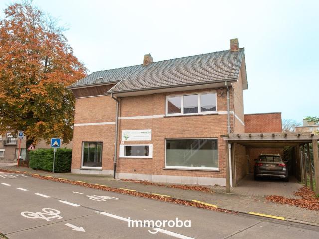 Huis te huur in Deerlijk met 4 slaapkamers
