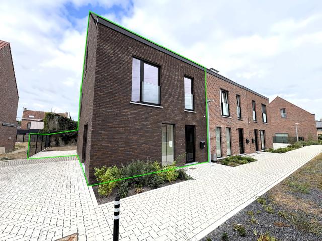 Huis te huur in Deerlijk met 4 slaapkamers