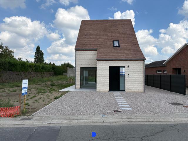 Huis te huur in Desselgem met 4 slaapkamers