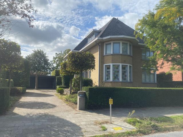 Huis te huur in Eeklo met 4 slaapkamers