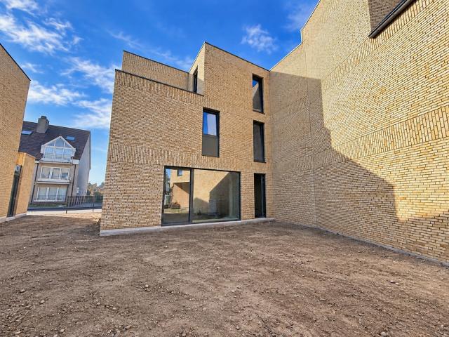 Huis te huur in Evergem met 5 slaapkamers