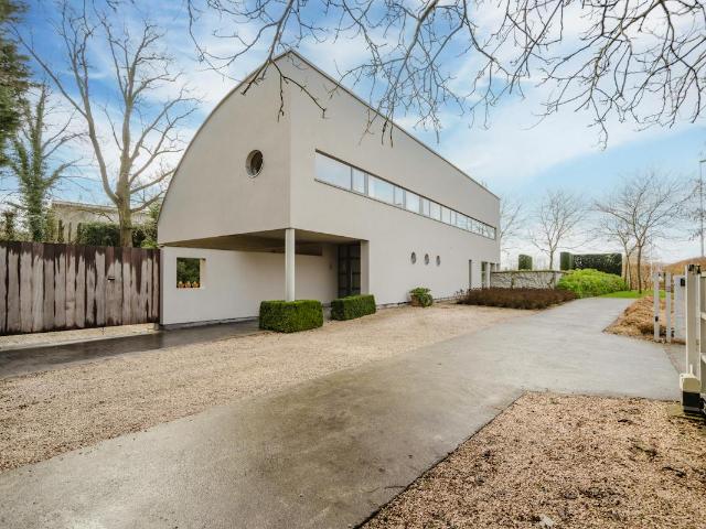 Huis te huur in Kortrijk met 4 slaapkamers
