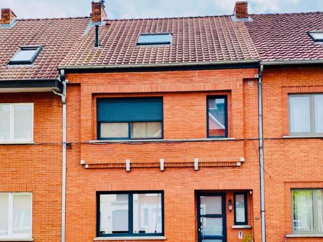 Huis te huur in Hasselt met 4 slaapkamers