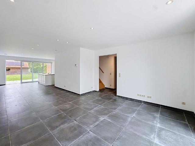 Huis te huur in Jabbeke met 3 slaapkamers