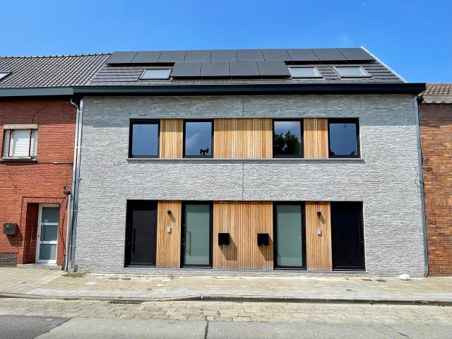 Huis te huur in Oostakker met 3 slaapkamers