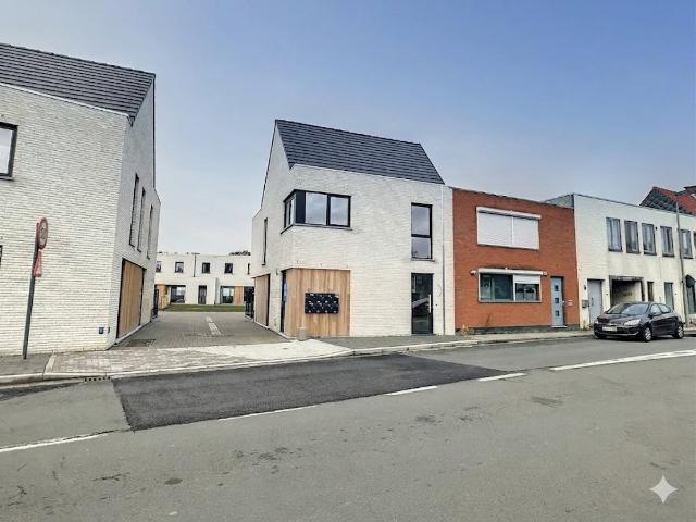 Huis te huur in Oostkamp met 3 slaapkamers