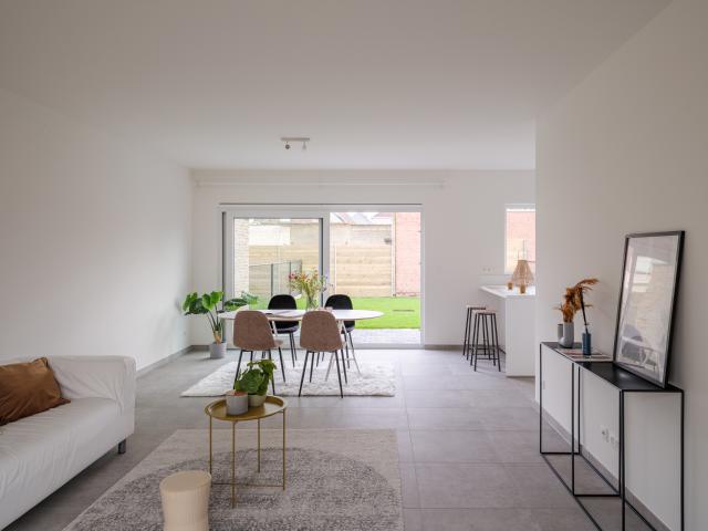Huis te huur in Merelbeke met 4 slaapkamers