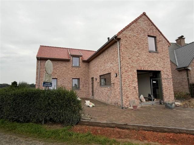 Huis te huur in Nieuwkerken Waas met 3 slaapkamers