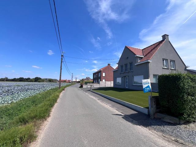 Huis te huur in Roeselare met 4 slaapkamers