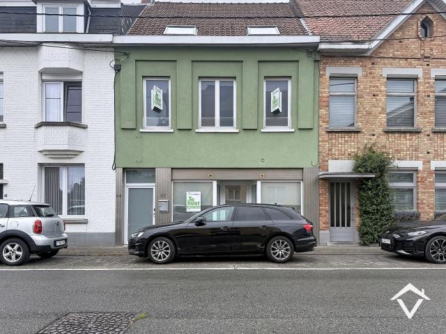 Huis te huur in Roeselare met 5 slaapkamers