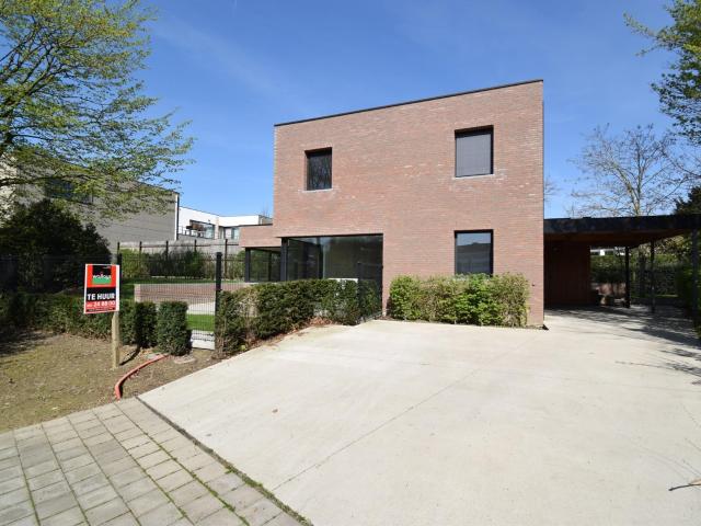 Huis te huur in Roeselare met 3 slaapkamers