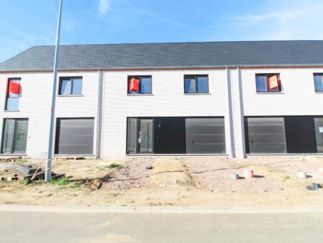 Huis te huur in Roeselare met 3 slaapkamers