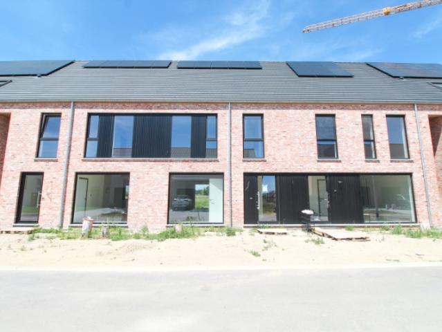 Huis te huur in Roeselare met 3 slaapkamers
