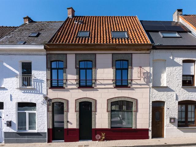 Huis te huur in Ronse met 3 slaapkamers