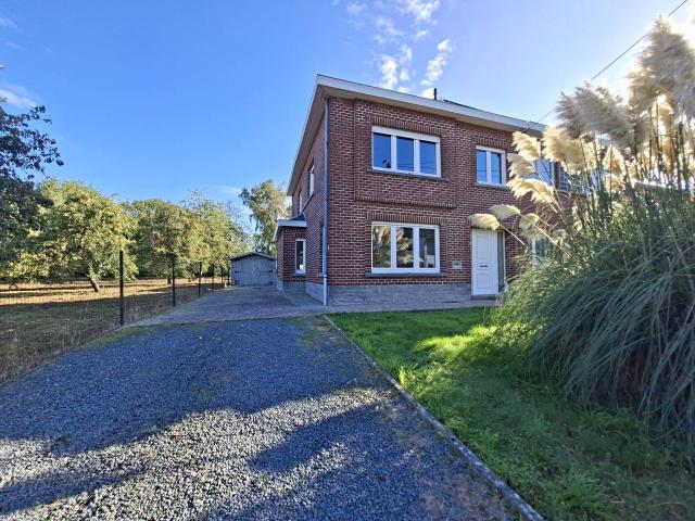 Huis te huur in Roosdaal met 3 slaapkamers
