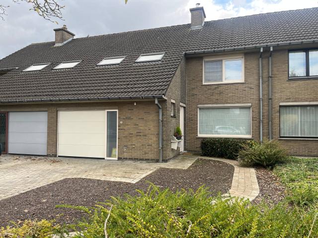 Huis te huur in Waregem met 3 slaapkamers