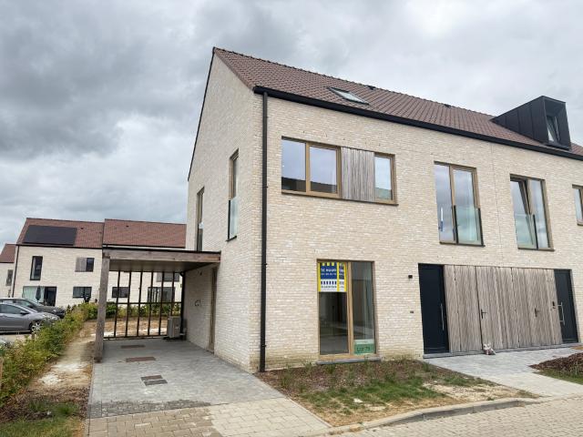 Huis te huur in Tielt met 3 slaapkamers