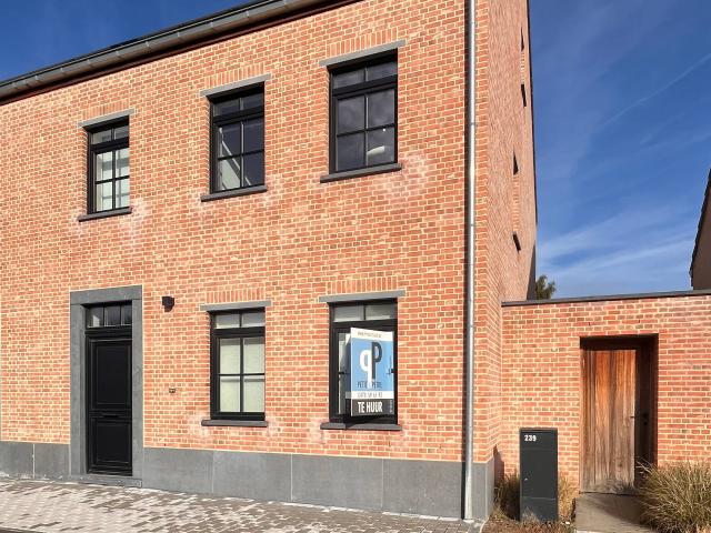 Huis te huur in Zottegem met 3 slaapkamers
