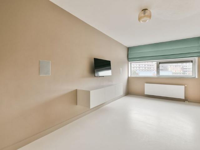 Huis te huur: Iwan Kantemanplein 28 1060 RM Amsterdam