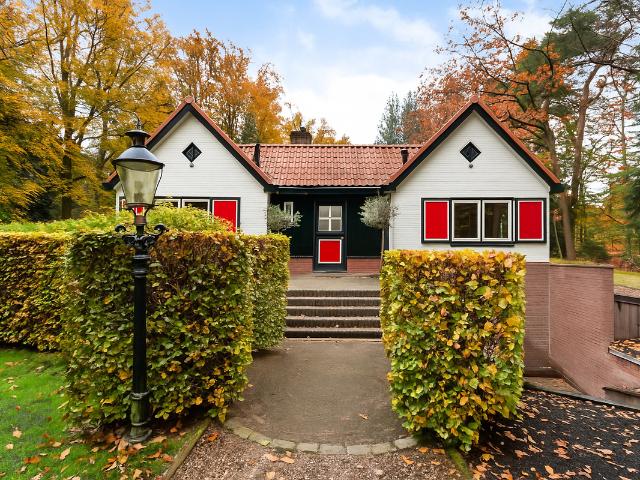 Huis te huur Noodweg 34 A in Hilversum voor € 4.750