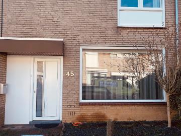 Huis te huur Saturnushof in Maastricht voor € 1.825
