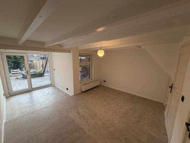 Huis te huur: Pastoriedijk 280 3195 HL Pernis Rotterdam