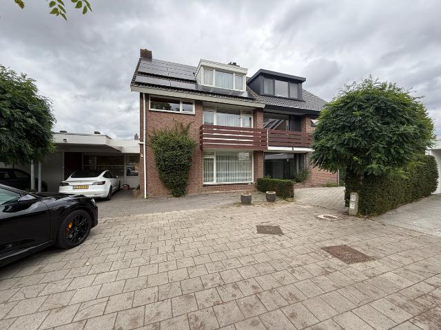 Huis te huur Warmelo in Eindhoven voor € 2.600