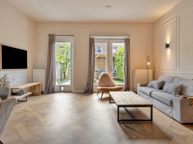 Huis te huur: V.O.C. plein 53 3024 SV Rotterdam