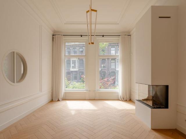 Huis te huur: Van Eeghenstraat 76 1071 GK Amsterdam