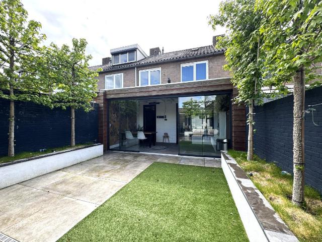 Huis te huur Viveslaan in Breda voor € 2.250